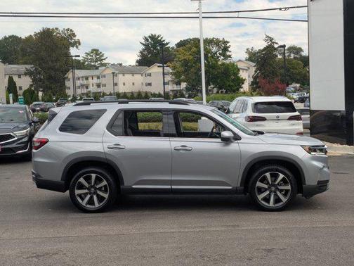 2023 Honda Pilot AWD Elite