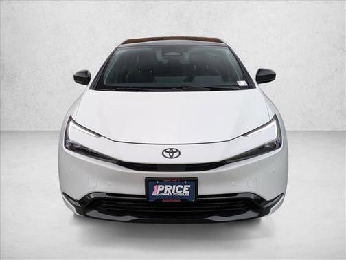 2025 Toyota Prius L