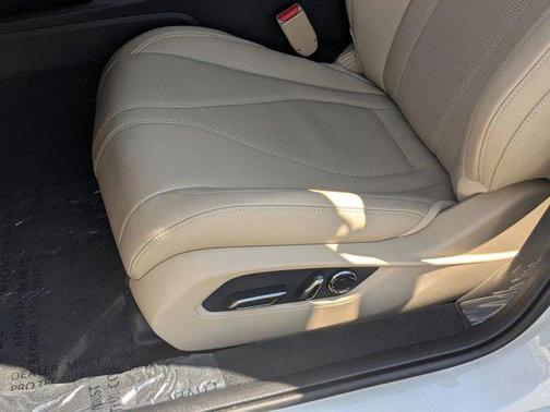 Platinum White Pearl 2025 Acura TLX Technology
