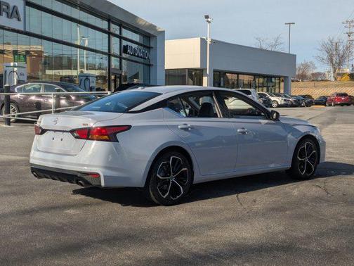 2024 Nissan Altima SR FWD