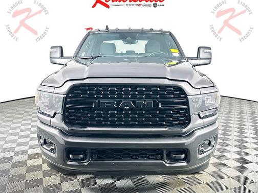 2024 RAM 3500 Big Horn Crew Cab 4x4 8' Box