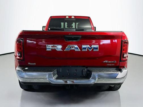 Molten Red Pearlcoat 2026 RAM 3500 Tradesman Crew Cab 4x4 8' Box