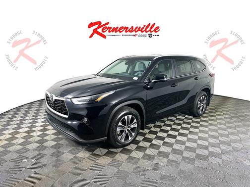 2025 Toyota Highlander XLE