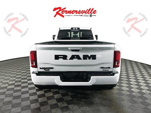 2025 RAM 3500 Laramie Crew Cab 4x4 8' Box