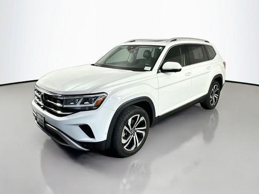 Pure White 2021 Volkswagen Atlas 3.6L SEL Premium