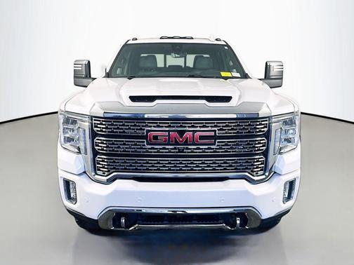 White Frost Tricoat 2020 GMC Sierra 3500 Denali