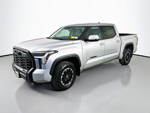 Celestial Silver Metallic 2022 Toyota Tundra SR5
