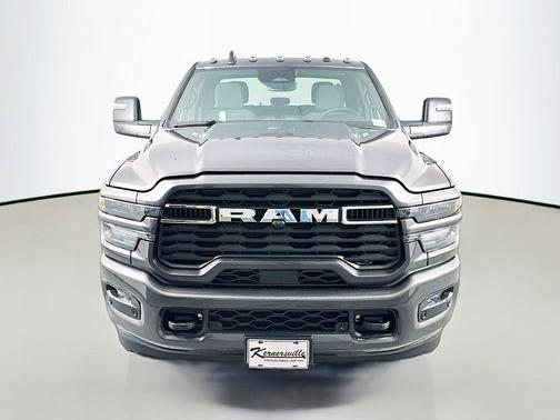 Granite Crystal Metallic Clearcoat 2026 RAM 3500 Big Horn Crew Cab 4x4 8' Box