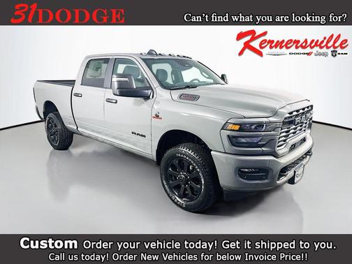 Ceramic Gray Clearcoat 2026 RAM 3500 Big Horn Crew Cab 4x4 6'4' Box