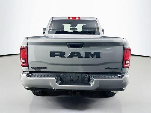 2026 RAM 3500 Big Horn Crew Cab 4x4 6'4' Box
