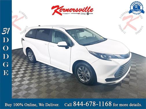 2024 Toyota Sienna LE