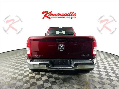 2024 RAM 3500 Big Horn Crew Cab 4x4 8' Box