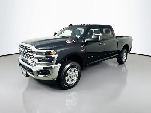 Diamond Black Crystal Pearlcoat 2025 RAM 2500 Big Horn Crew Cab 4x4 6'4' Box
