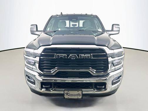 2025 RAM 2500 Tradesman Crew Cab 4x4 6'4' Box