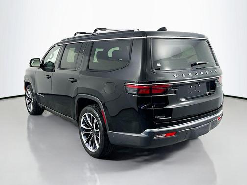 Diamond Black Crystal Pearlcoat 2022 Jeep Wagoneer Series III 4x4