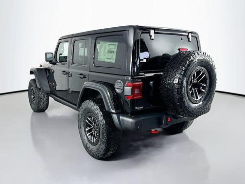 Black Clearcoat 2026 Jeep Wrangler Rubicon