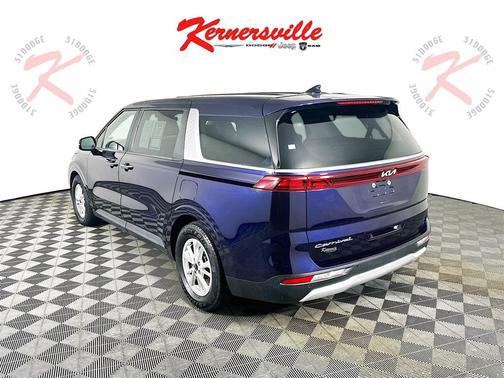 2022 Kia Carnival LXS