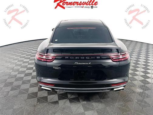 2020 Porsche Panamera 4
