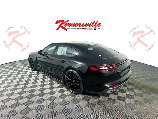 2020 Porsche Panamera 4