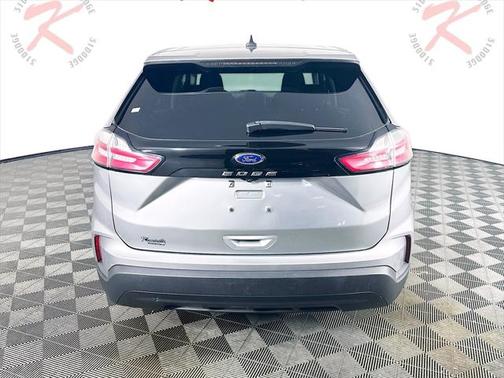 2023 Ford Edge SE