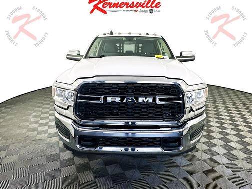 2019 RAM 3500 Tradesman Crew Cab 4x4 8' Box
