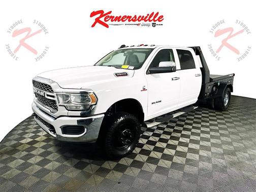 2019 RAM 3500 Tradesman Crew Cab 4x4 8' Box
