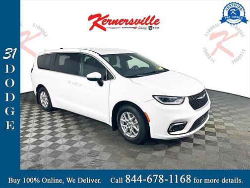 2023 Chrysler Pacifica Touring