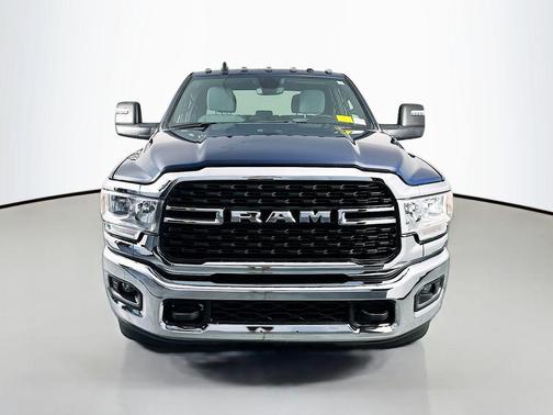 Patriot Blue Pearlcoat 2024 RAM 3500 Big Horn Crew Cab 4x4 8' Box