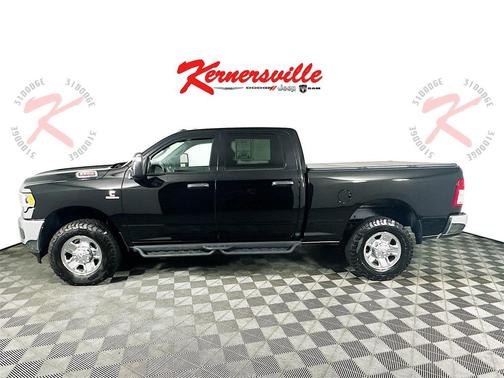 2023 RAM 3500 Tradesman Crew Cab 4x4 6'4' Box