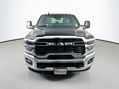 Diamond Black Crystal Pearlcoat 2026 RAM 3500 Tradesman Crew Cab 4x2 8' Box