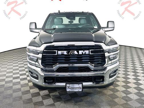 2026 RAM 3500 Tradesman Crew Cab 4x4 8' Box