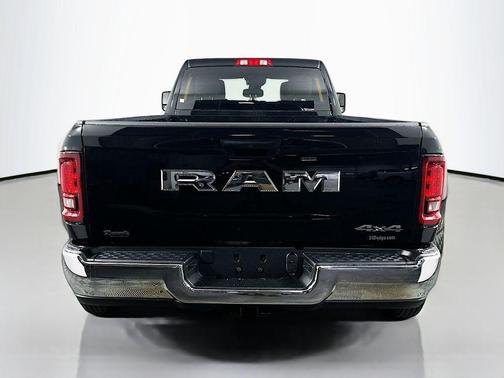2026 RAM 3500 Tradesman Crew Cab 4x4 8' Box