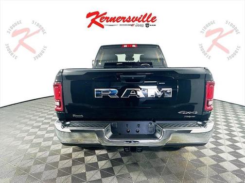 2025 RAM 2500 Tradesman Crew Cab 4x4 6'4' Box