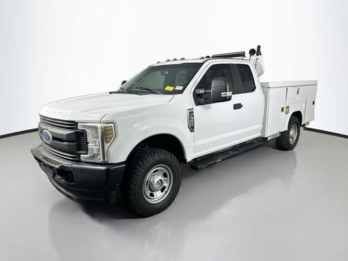 OXFORD WHITE 2019 Ford F-350 XL
