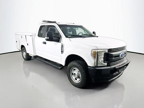 OXFORD WHITE 2019 Ford F-350 XL