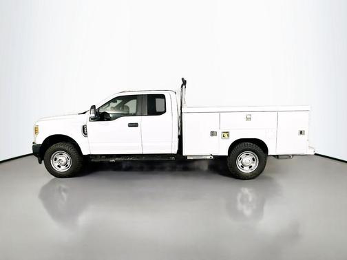 OXFORD WHITE 2019 Ford F-350 XL