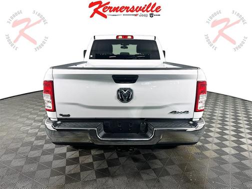 2024 RAM 3500 Tradesman Crew Cab 4x4 6'4' Box