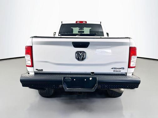 2020 RAM 3500 Tradesman Crew Cab 4x4 8' Box