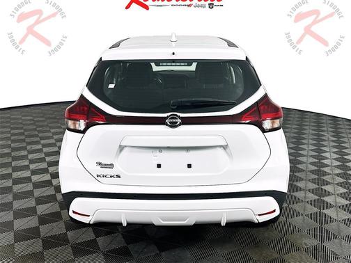 2022 Nissan Kicks S