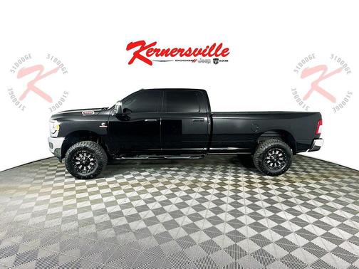 2024 RAM 3500 Tradesman Crew Cab 4x4 8' Box