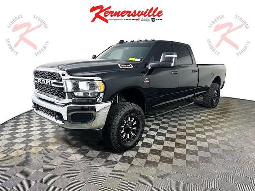 2024 RAM 3500 Tradesman Crew Cab 4x4 8' Box