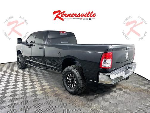 2024 RAM 3500 Tradesman Crew Cab 4x4 8' Box