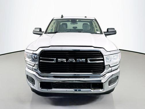 Bright White Clearcoat 2020 RAM 2500 Big Horn Crew Cab 4x4 6'4' Box