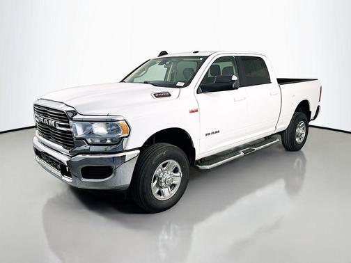 Bright White Clearcoat 2020 RAM 2500 Big Horn Crew Cab 4x4 6'4' Box