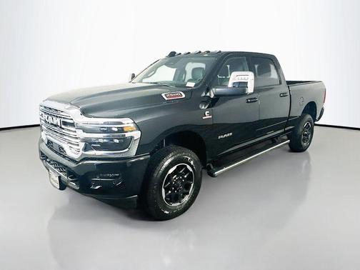 Diamond Black Crystal Pearlcoat 2025 RAM 2500 Laramie Crew Cab 4x4 6'4' Box