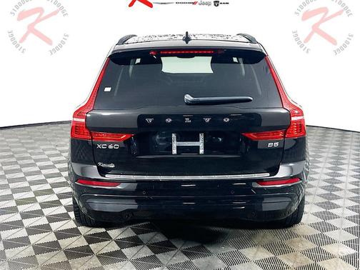 2023 Volvo XC60 B5 Core