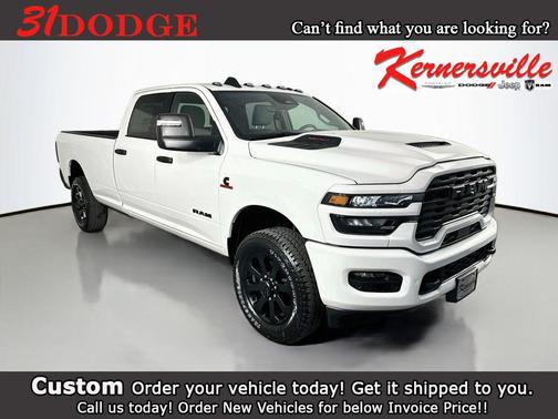 Bright White Clearcoat 2026 RAM 3500 Big Horn Crew Cab 4x4 8' Box