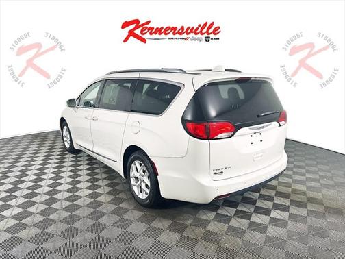 2020 Chrysler Pacifica Touring-L Plus