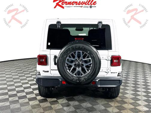 2026 Jeep Wrangler 4-Door Sahara 4x4