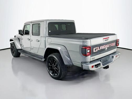 Sting-Gray Clearcoat 2023 Jeep Gladiator High Altitude 4x4